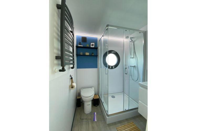 Hausboot Fjord Ankerplatz Mit Biosauna In Schleswig Exterior foto